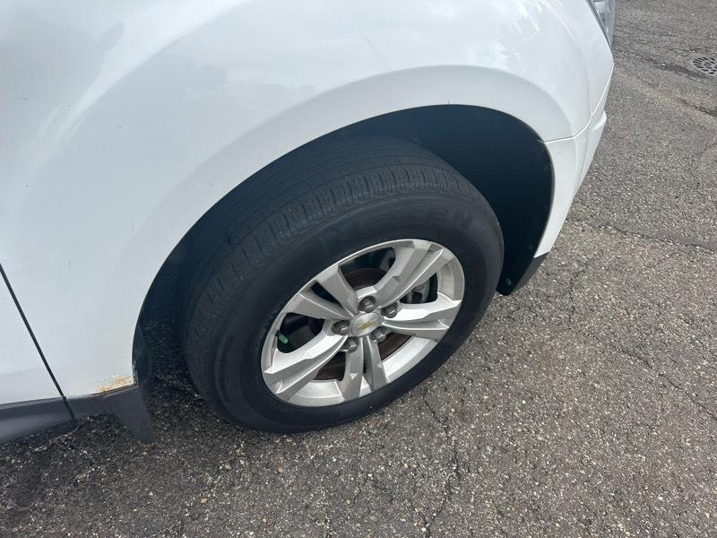 Chevrolet Equinox 1LT 2WD 2011