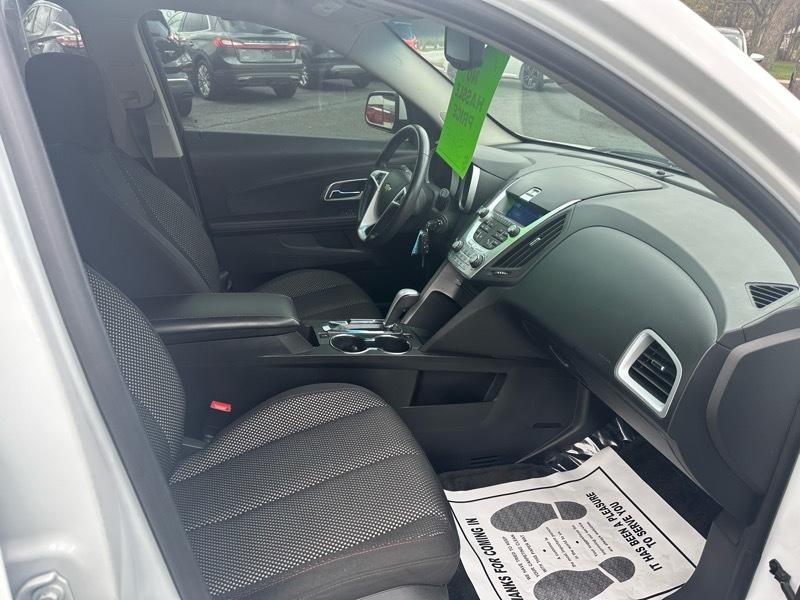 Chevrolet Equinox 1LT 2WD 2011