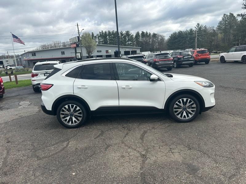 Ford Escape Titanium 4WD 2020