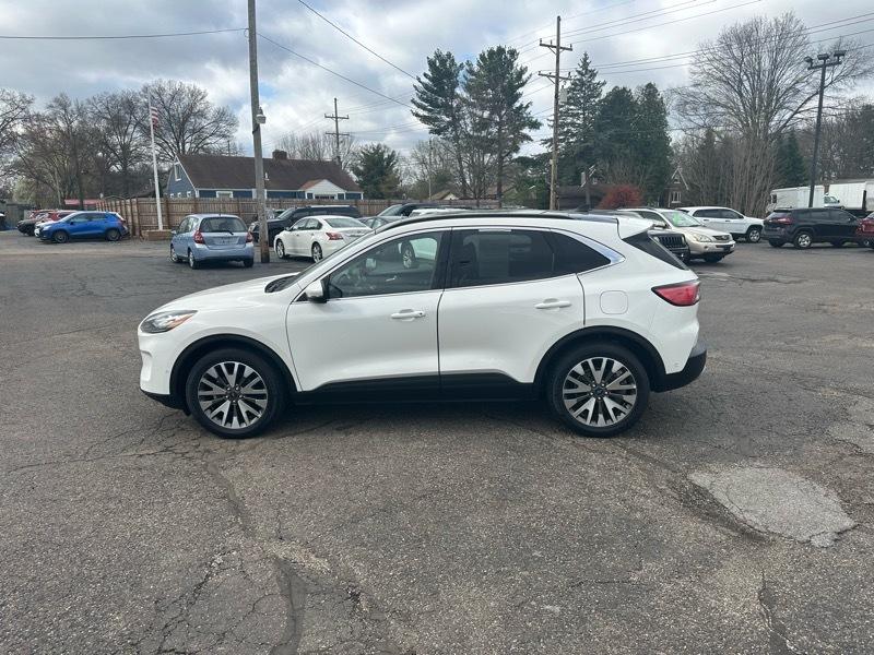 Ford Escape Titanium 4WD 2020