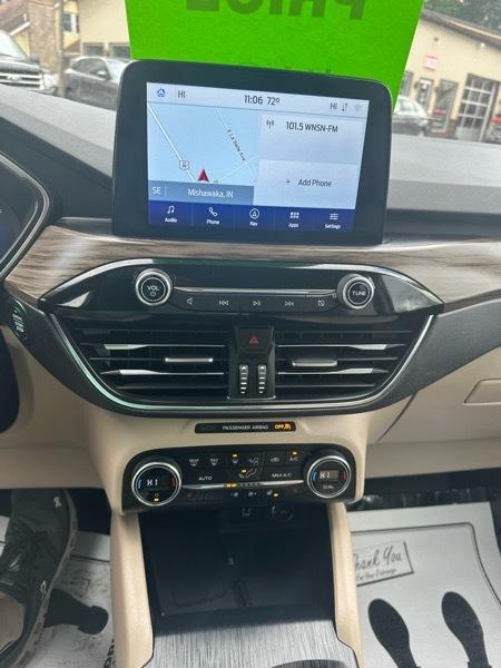 Ford Escape Titanium 4WD 2020