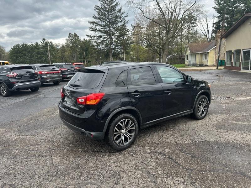 Mitsubishi Outlander Sport 2.0 ES 4WD CVT 2016
