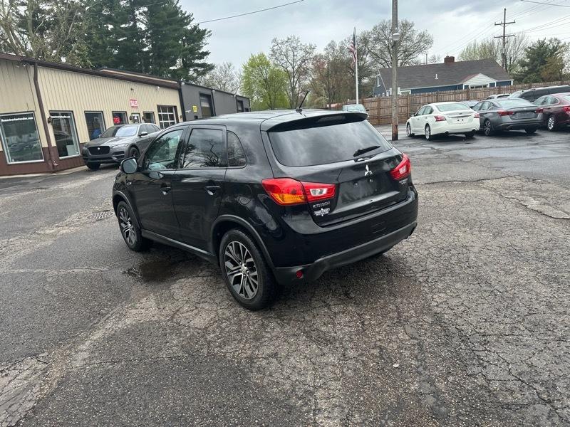 Mitsubishi Outlander Sport 2.0 ES 4WD CVT 2016