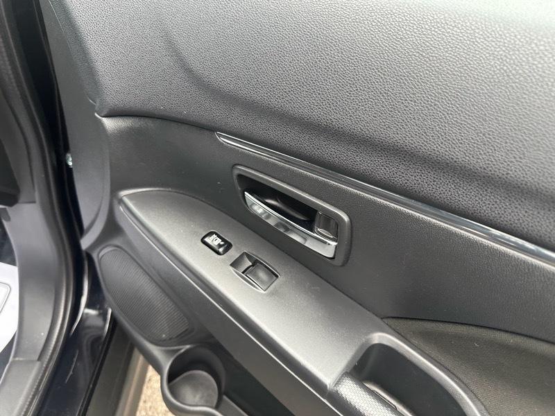 Mitsubishi Outlander Sport 2.0 ES 4WD CVT 2016