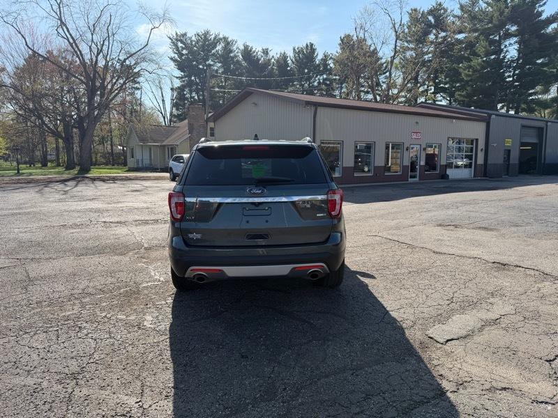 Ford Explorer XLT 4WD 2016