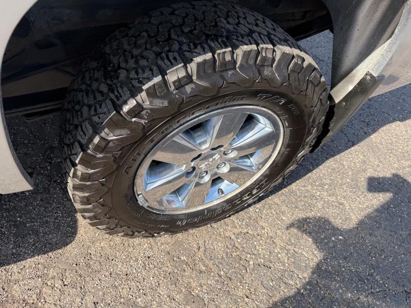 GMC Sierra 1500 SLE Crew Cab 4WD 2013