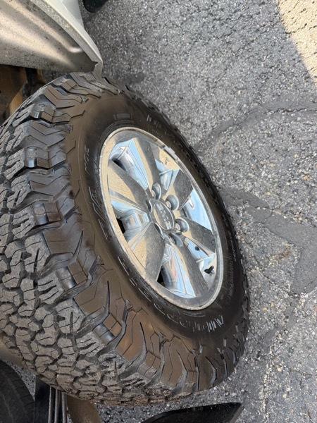 GMC Sierra 1500 SLE Crew Cab 4WD 2013