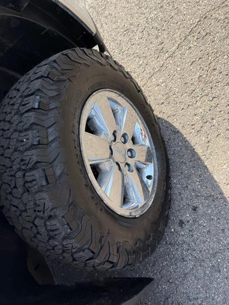 GMC Sierra 1500 SLE Crew Cab 4WD 2013