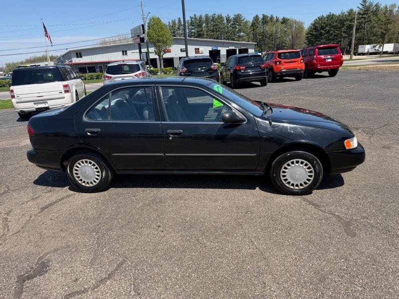 Nissan Sentra Base 1997