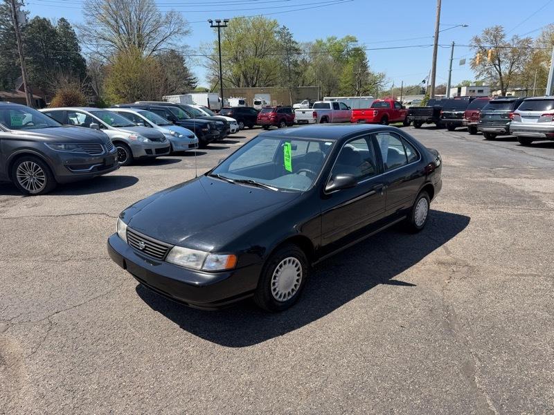 Nissan Sentra Base 1997