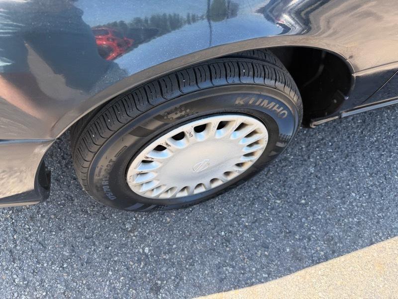 Nissan Sentra Base 1997