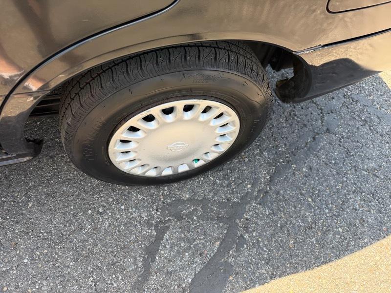 Nissan Sentra Base 1997