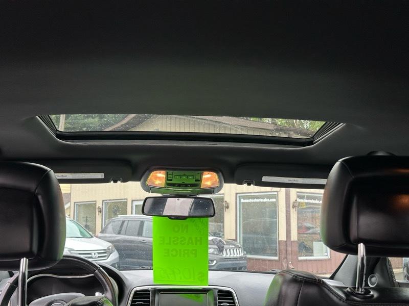 Jeep Grand Cherokee Limited 2WD 2015