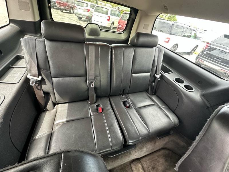 GMC Yukon Denali XL 4WD 2010