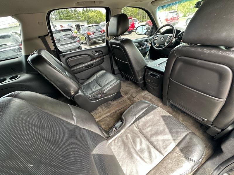 GMC Yukon Denali XL 4WD 2010