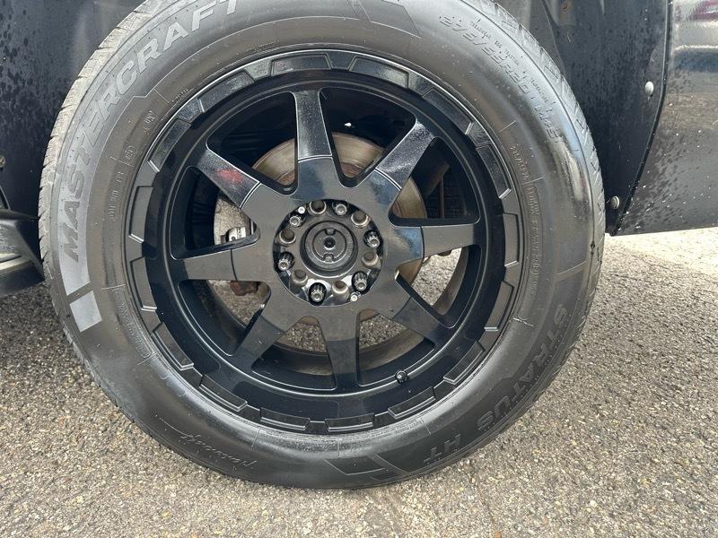 GMC Yukon Denali XL 4WD 2010