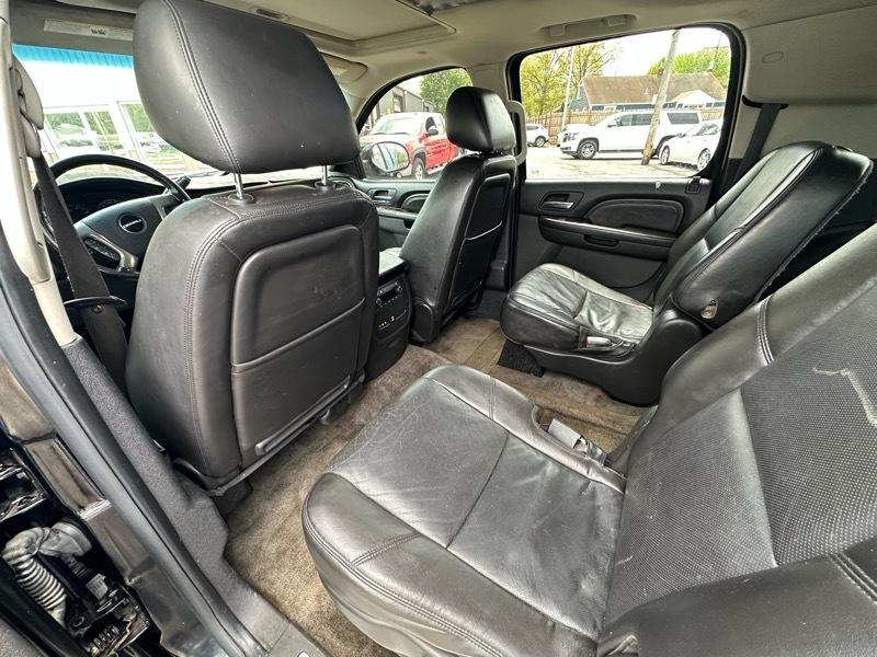 GMC Yukon Denali XL 4WD 2010