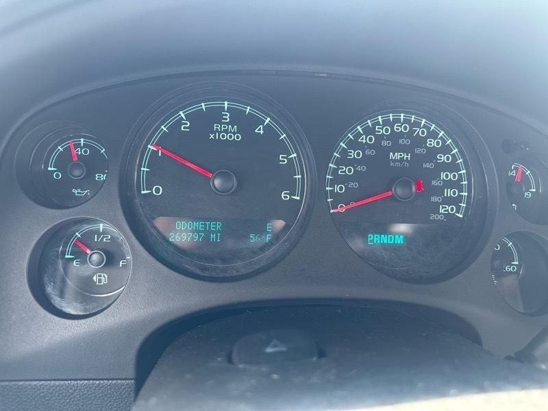 GMC Yukon Denali XL 4WD 2010