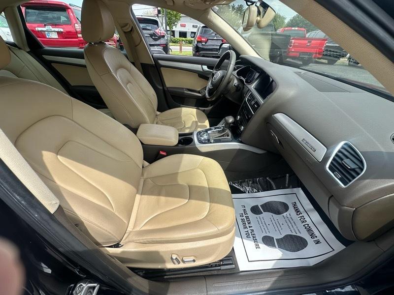 Audi A4 2.0T Sedan quattro Tiptronic 2014