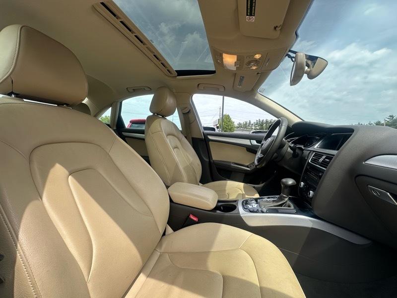 Audi A4 2.0T Sedan quattro Tiptronic 2014