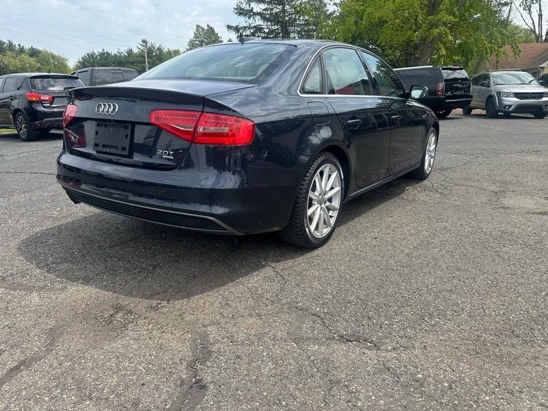 Audi A4 2.0T Sedan quattro Tiptronic 2014