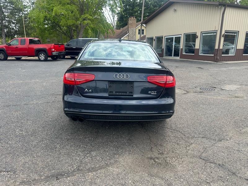 Audi A4 2.0T Sedan quattro Tiptronic 2014