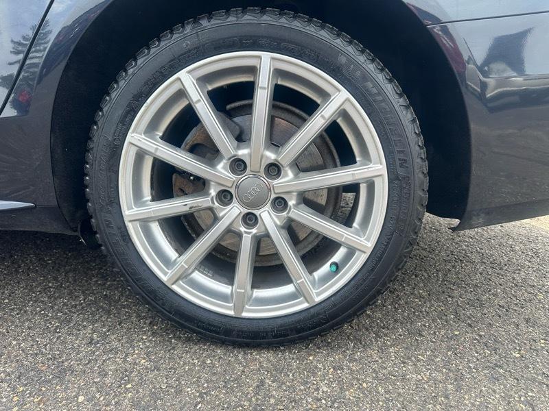 Audi A4 2.0T Sedan quattro Tiptronic 2014