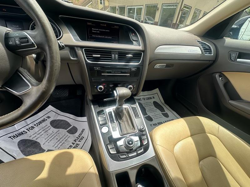 Audi A4 2.0T Sedan quattro Tiptronic 2014