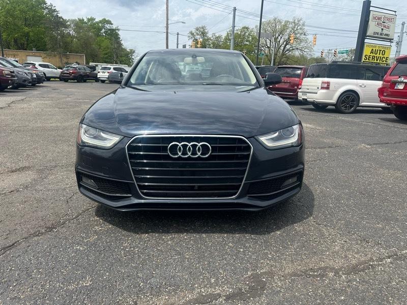 Audi A4 2.0T Sedan quattro Tiptronic 2014