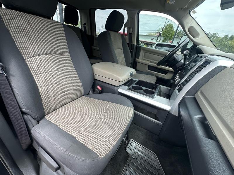 RAM 2500 Laramie Crew Cab LWB 4WD 2011