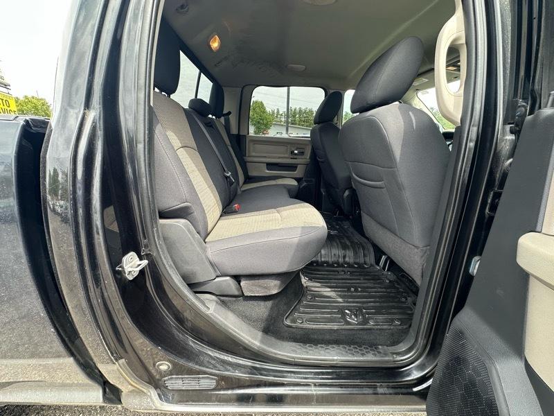 RAM 2500 Laramie Crew Cab LWB 4WD 2011