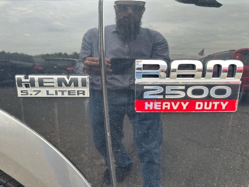 RAM 2500 Laramie Crew Cab LWB 4WD 2011