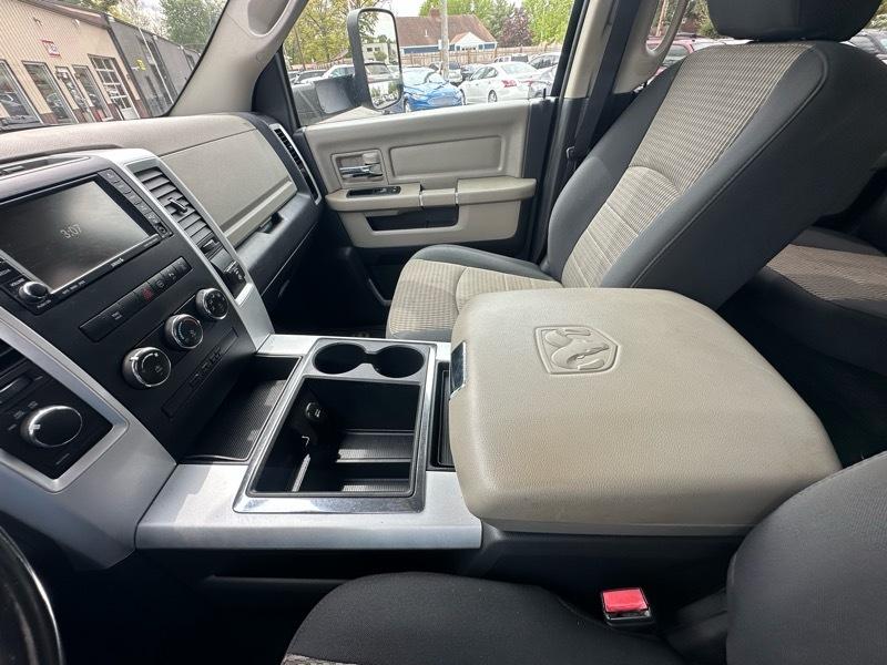 RAM 2500 Laramie Crew Cab LWB 4WD 2011