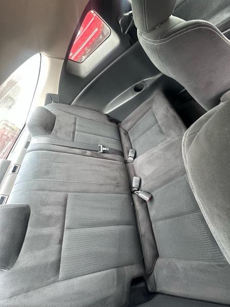 Nissan Altima 2.5 S 6M/T Coupe 2010