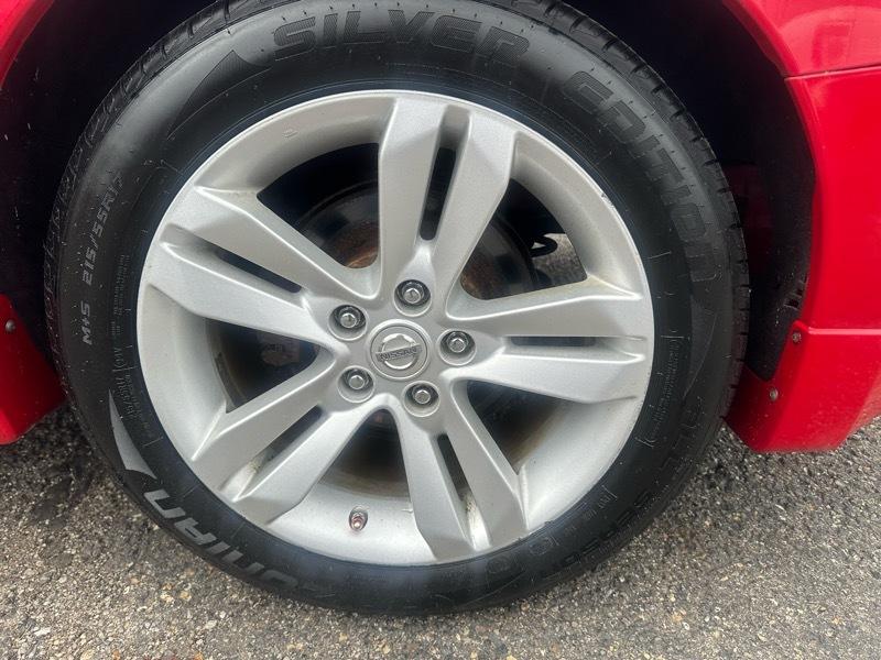 Nissan Altima 2.5 S 6M/T Coupe 2010