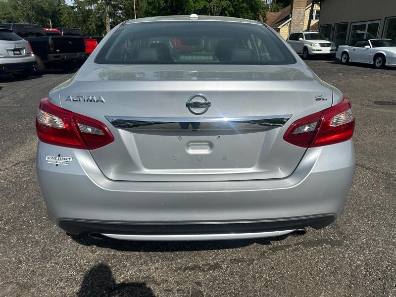 Nissan Altima 2.5 SL Sedan 2017