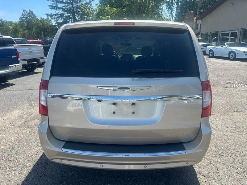 Chrysler Town & Country  2012