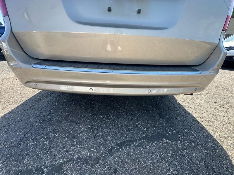Chrysler Town & Country  2012