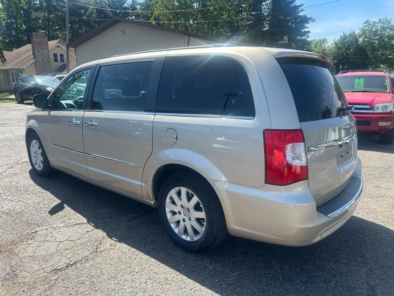 Chrysler Town & Country  2012