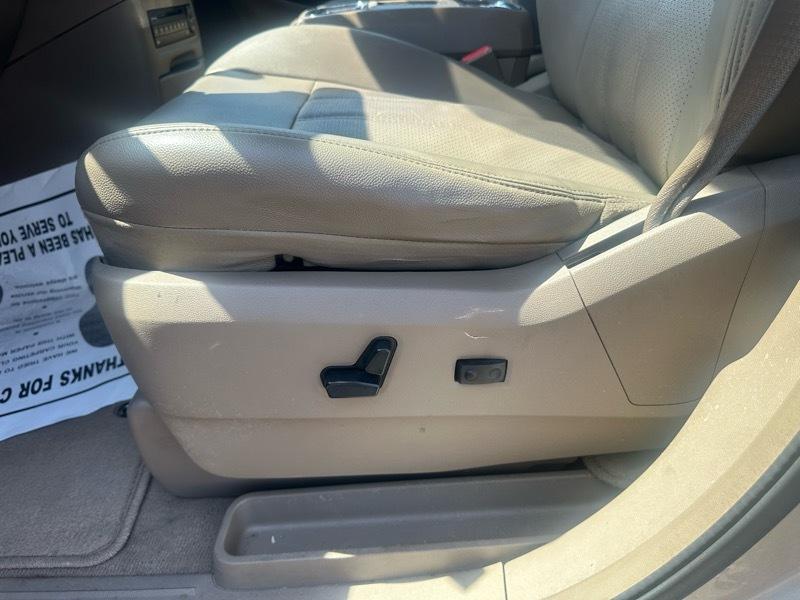 Chrysler Town & Country  2012