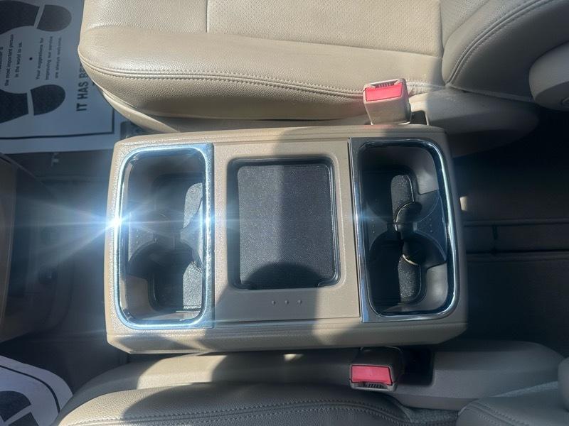 Chrysler Town & Country  2012