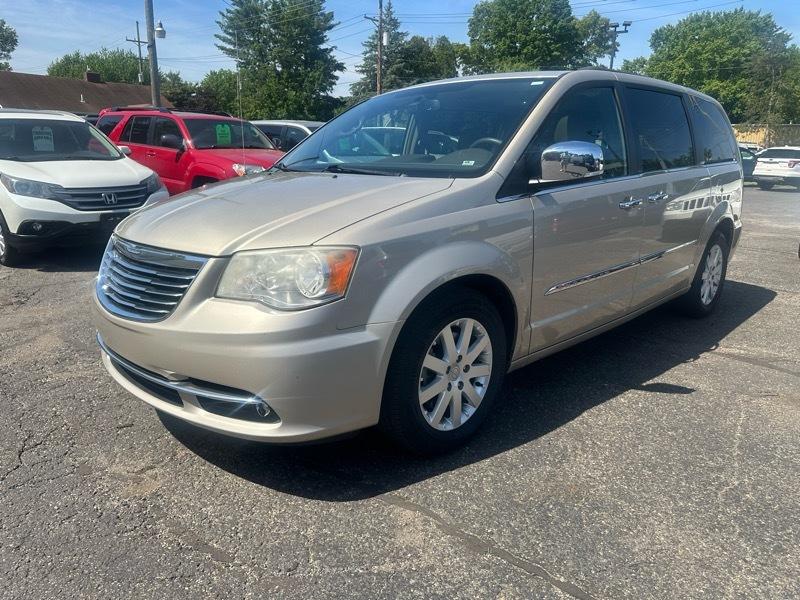 Chrysler Town & Country  2012