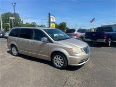 2012 Chrysler Town & Country 