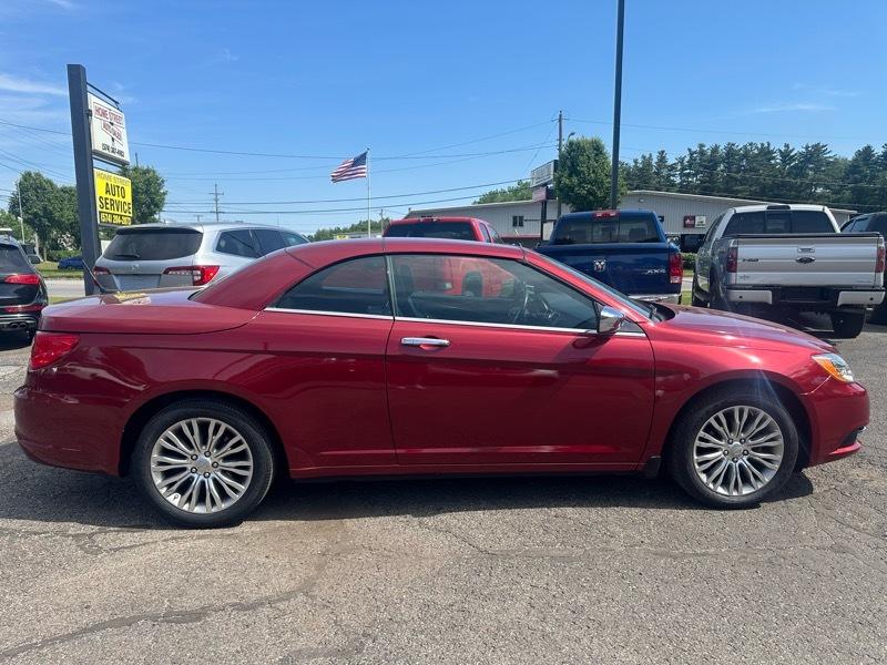Chrysler 200  2013