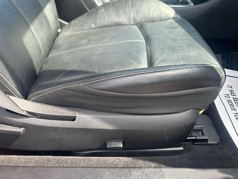 Chrysler 200  2013
