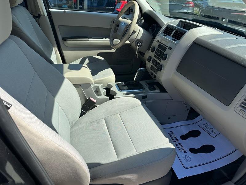 Ford Escape Hybrid  2011
