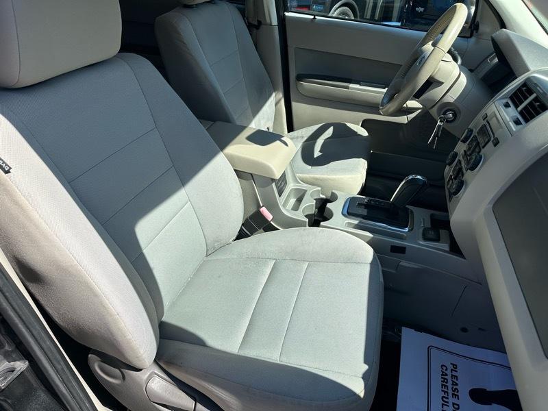 Ford Escape Hybrid  2011
