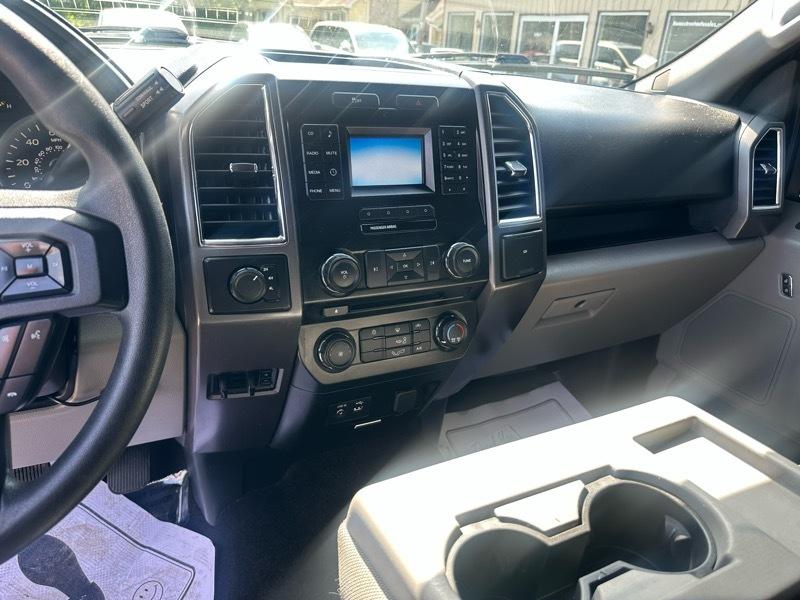 Ford F-150 4WD SuperCab 145" XLT 2015