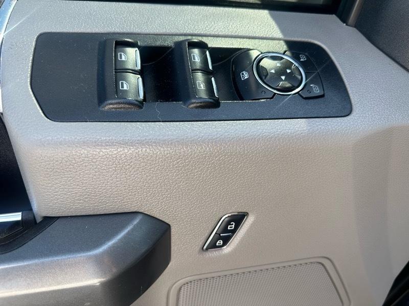 Ford F-150 4WD SuperCab 145" XLT 2015