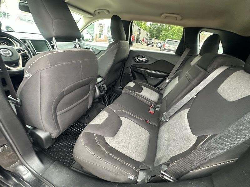 Jeep Cherokee Latitude FWD 2014